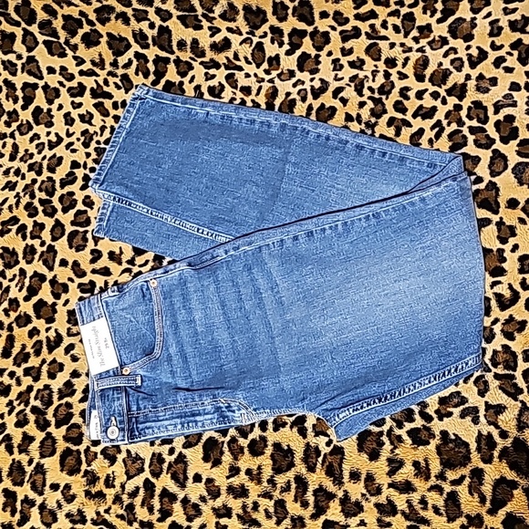 🚩SOLD🚩Abercrombie & Fitch Ultra High Rise The Slim Straight 29/8R - Picture 2 of 2